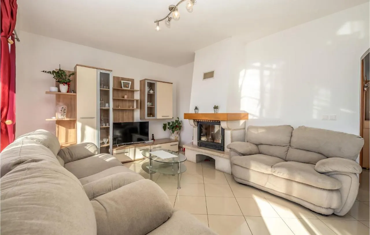 Nice Apartment In Crikvenica With House Sea View