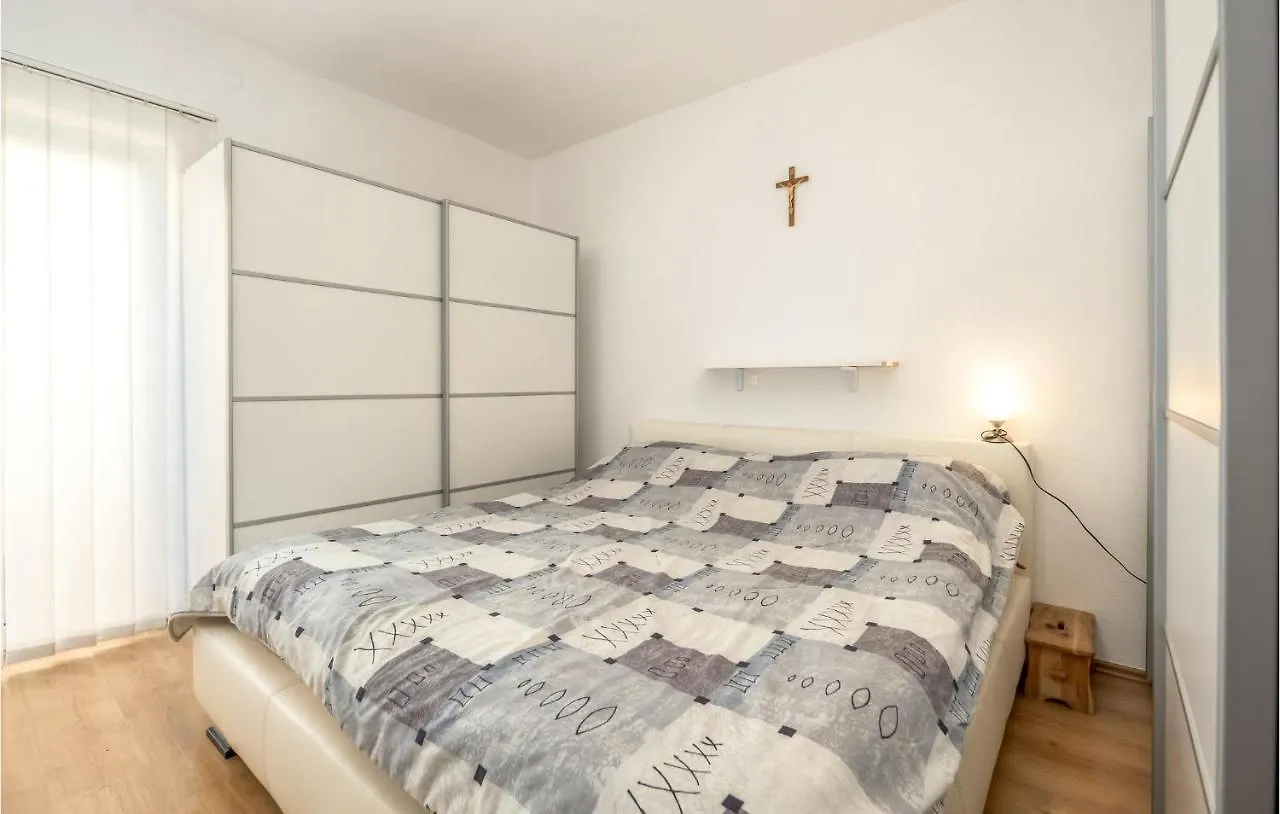 Nice Apartment In Crikvenica With House Sea View