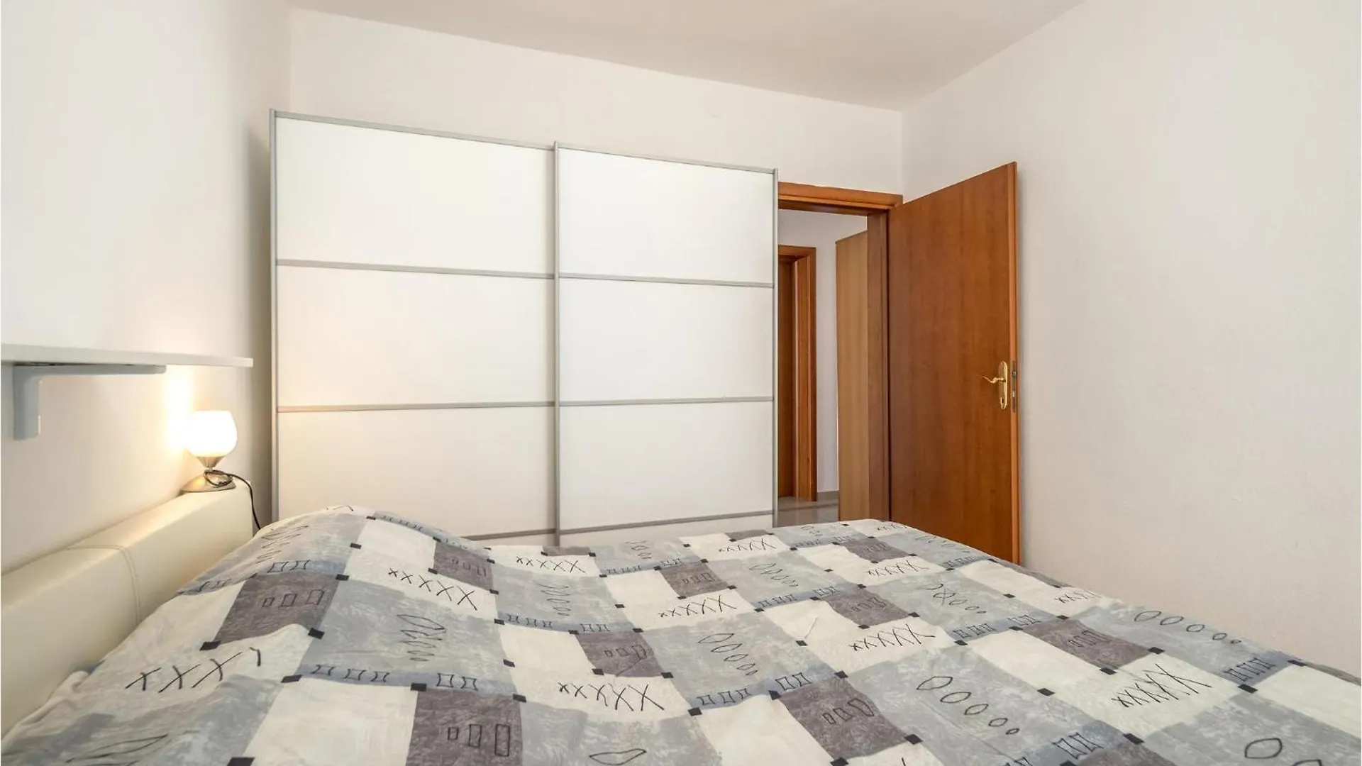 Nice Apartment In Crikvenica With House Sea View