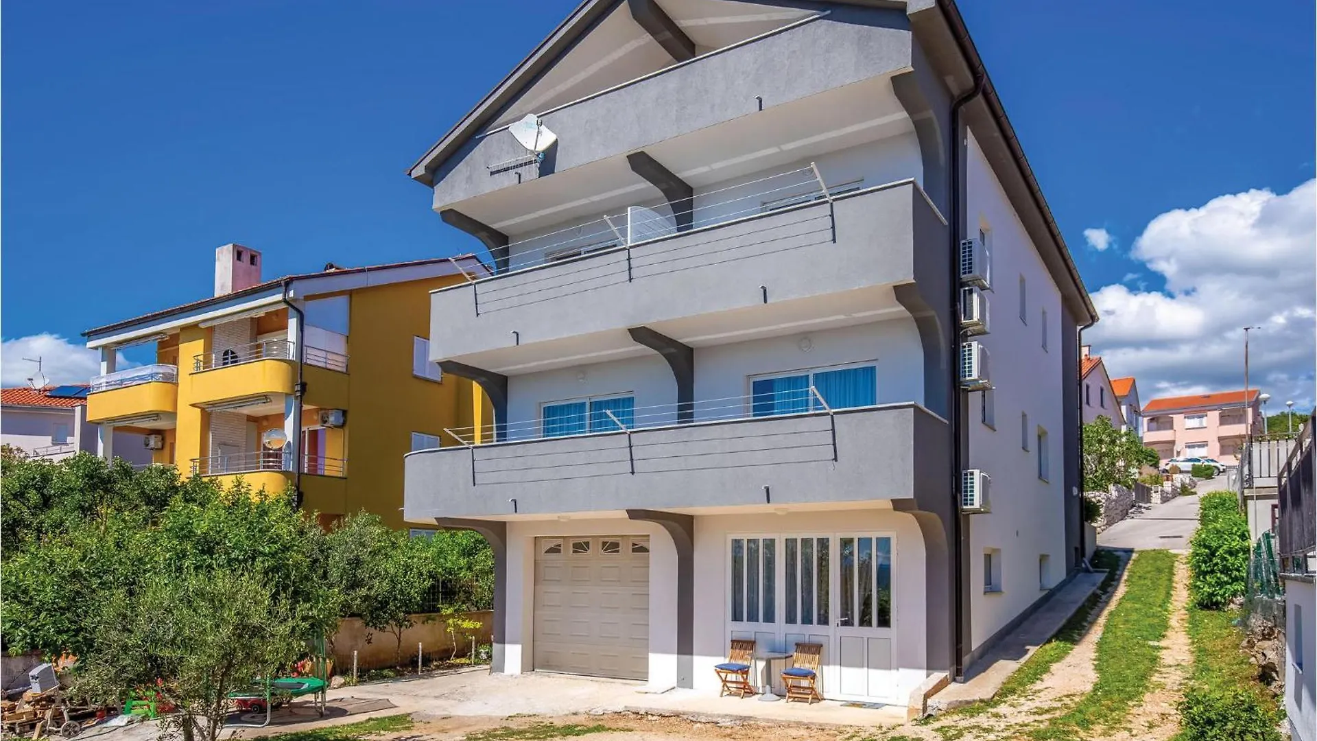 Nice Apartment In Crikvenica With House Sea View
